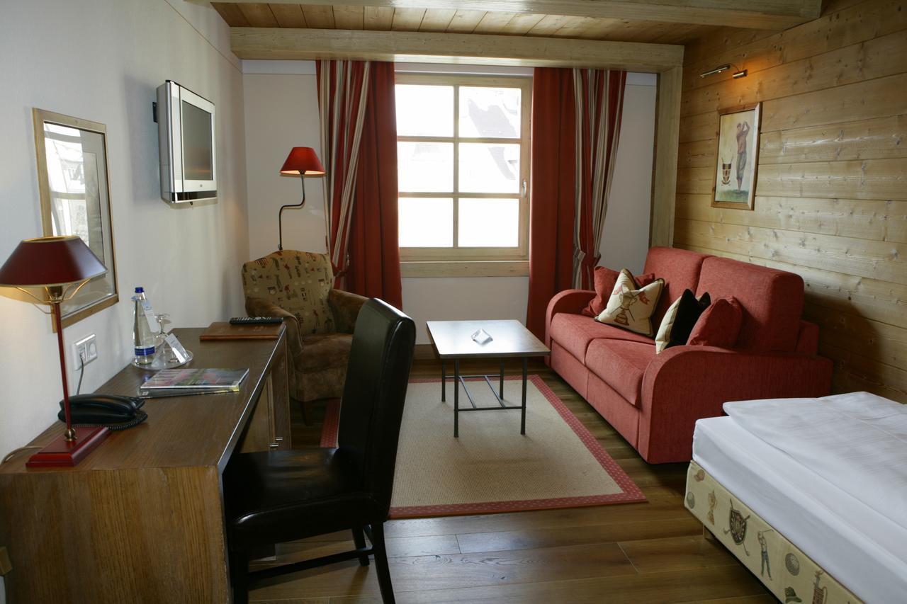 Hotel Gasthof Alte Post Holzkirchen Holzkirchen  Eksteriør bilde
